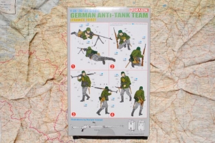 DML6196 GERMAN ANTI-TANK TEAM 